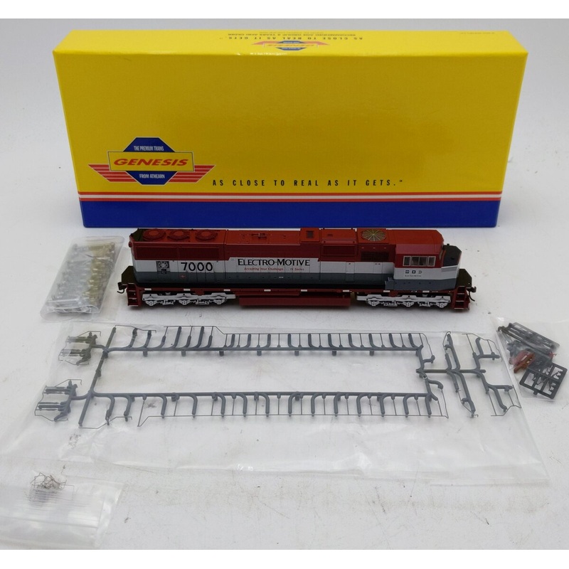 Athearn 0G6116 HO Scale Electro-Motive SD70M EMD Diesel Locomotive #7000 NIB