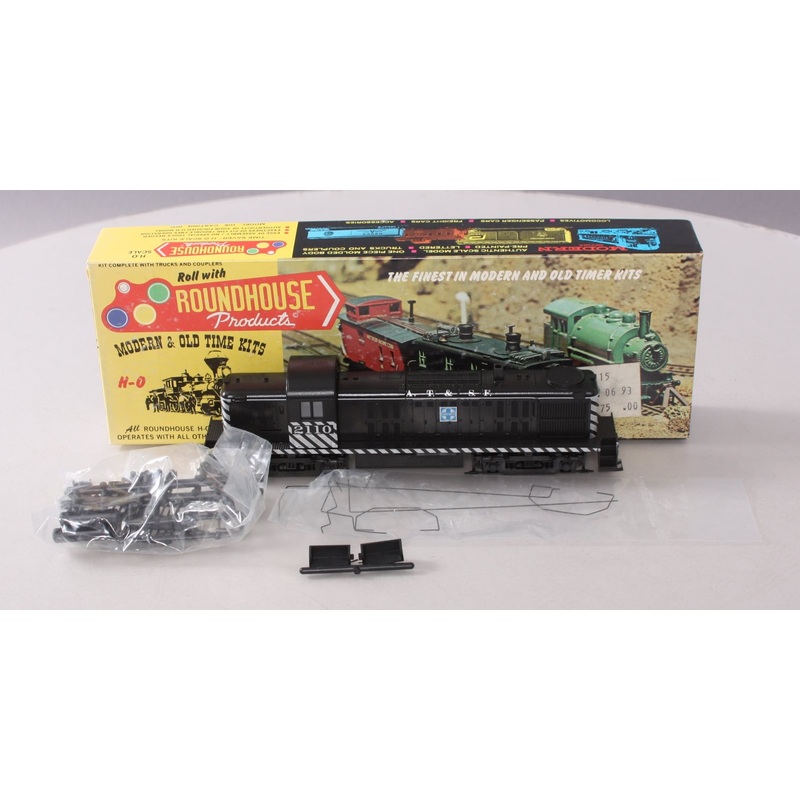 Roundhouse 2382 HO Scale Santa Fe Diesel Locomotive # 2110 EX/Box