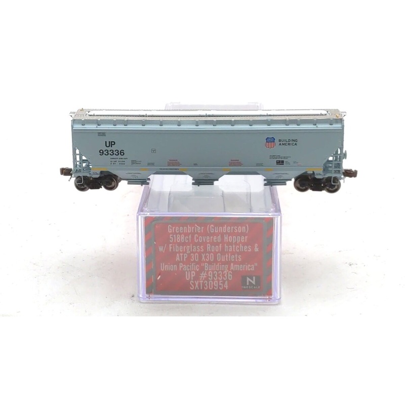 Scale Trains SXT30954 N Scale Union Pacific 5188 Cu. Ft. Covered Hopper #93336 NIB