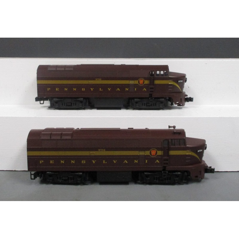 Williams 21904 PRR Sharknose Diesel Locomotive AA Set  VG