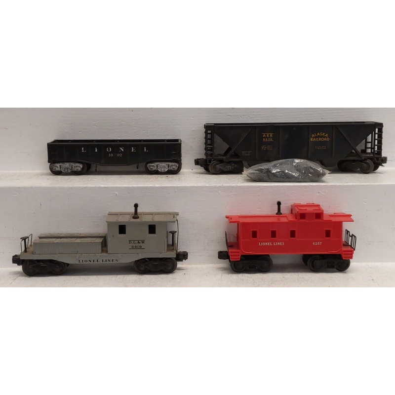 Lionel Vintage O Assorted Freight Cars: 1002, 6257, 6419, 6636 [4] VG