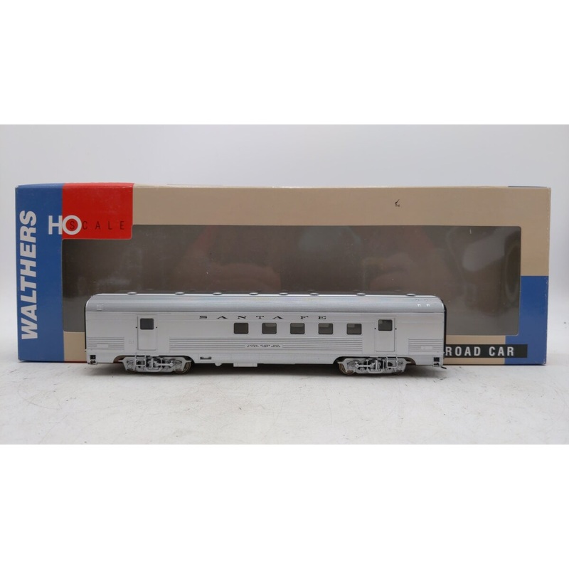Walthers 932-6445 HO Scale Santa Fe 63′ Budd RPO Car EX/Box