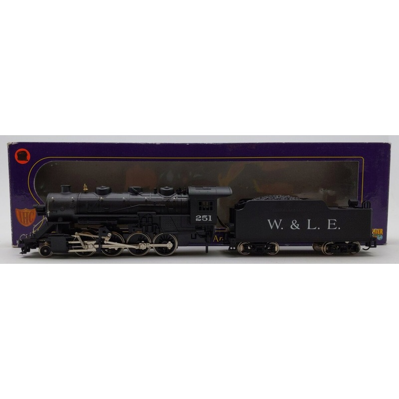 IHC M9555 HO W 2-8-0 Steam Loco. & Tender #251 EX/Box