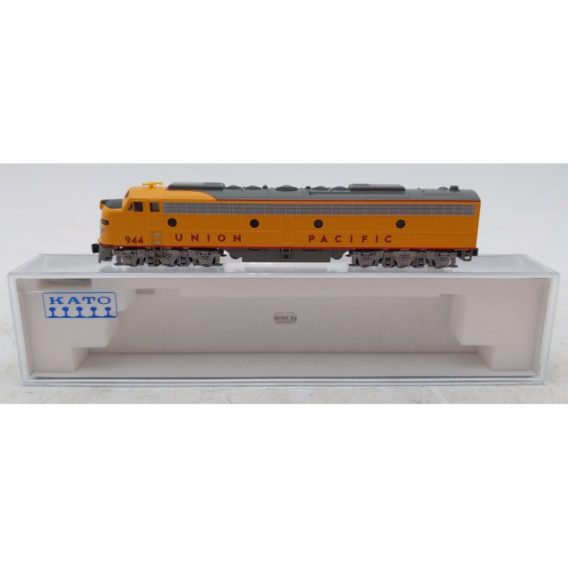 Kato 176-5315 N Scale Union Pacific EMD E9A Diesel Locomotive #944 LN/Box