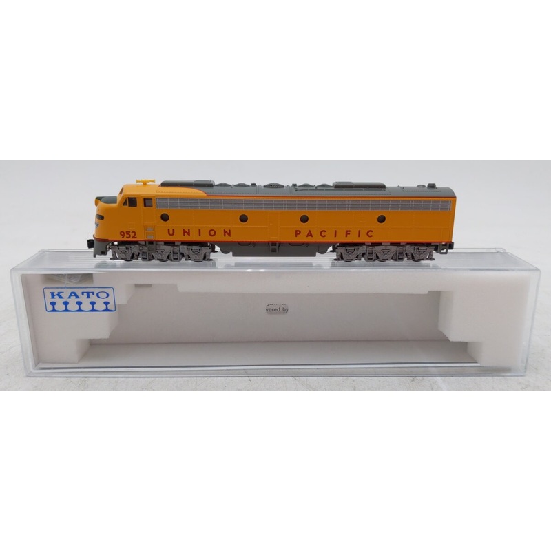 Kato 176-5316 N Scale Union Pacific EMD E9A Diesel Locomotive #952 LN/Box