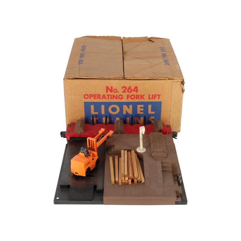 Lionel 264 Vintage O Operating Forklift Platform with 6264 Lumber Car VG/Box