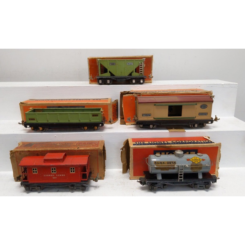 Lionel Vintage O Freight Cars: 2654, 657, 812, 653, 814R [5]/Box