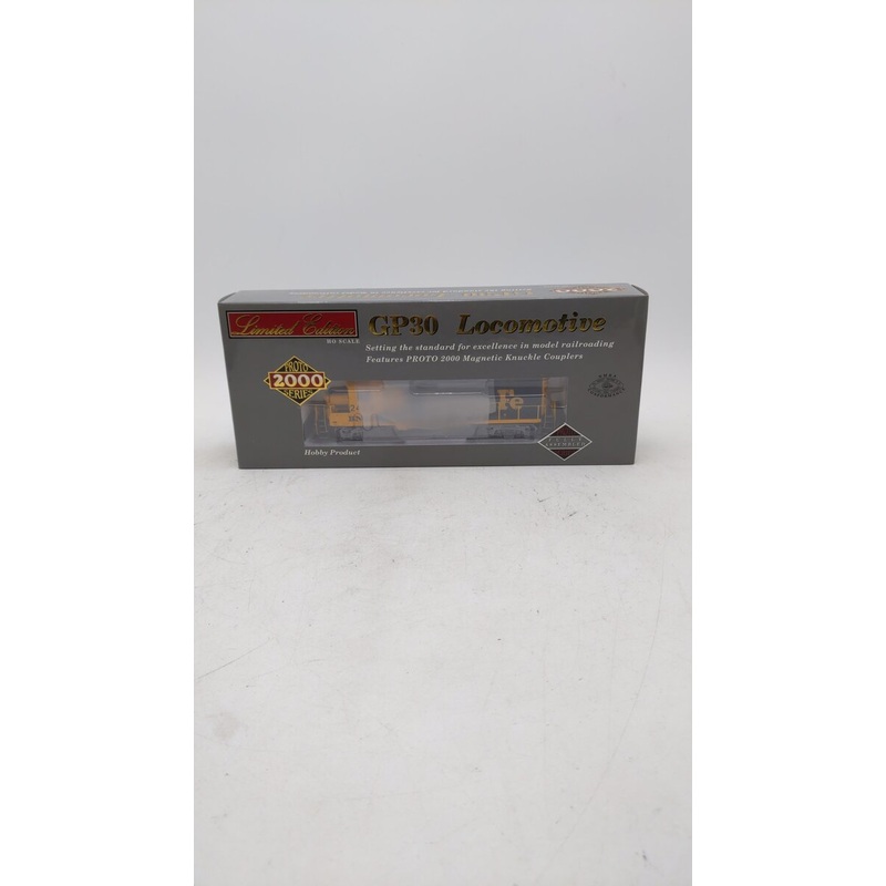 Proto 2000 920-31871 HO Scale BNSF GP30 Diesel Locomotive #2452 NIB