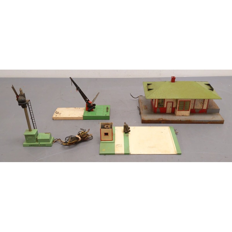 American Flyer Vintage S Crossings & Accessories: 755, 46, 600, 761 [4] VG