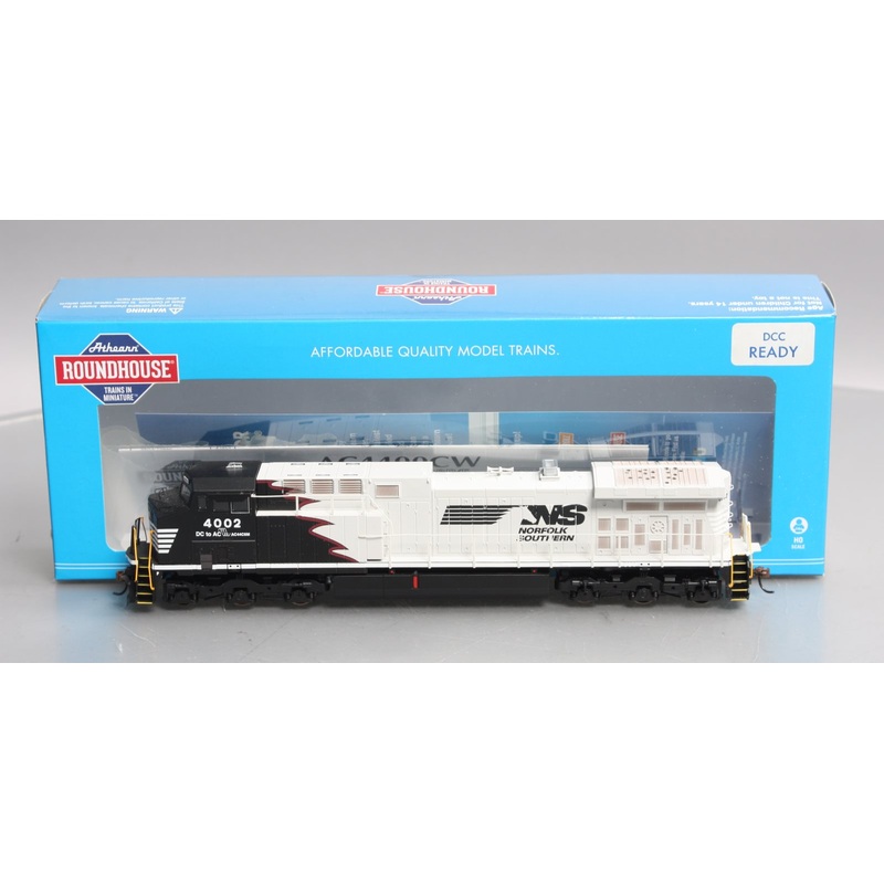 Athearn 97256 HO Scale Norfolk Southern AC44C6M Diesel Locomotive #4002 MT/Box
