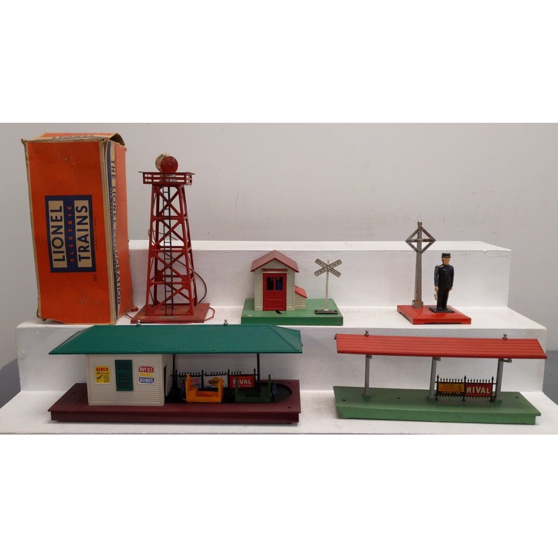 Lionel Vintage O Assorted Accessories & Platforms: 1045, 356, 394, 156, 45 [5] VG