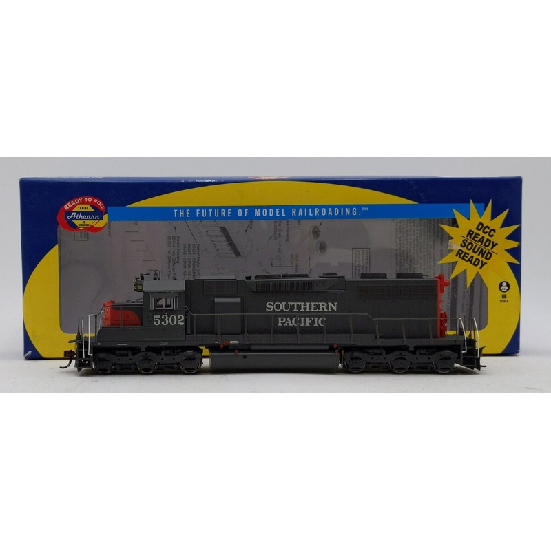 Athearn 98787 HO Southern Pacific EMD SD39 Diesel Locomotive #5302 EX/Box