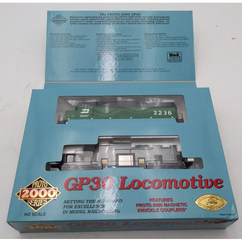 Proto 2000 21515 HO Scale Burlington Northern GP30 Diesel Locomotive #2236 MT/Box