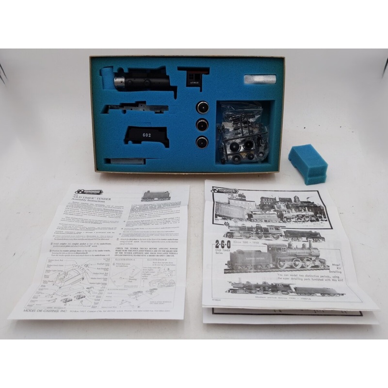 Roundhouse 17L HO Scale 2-6-0 Mogul Santa Fe Locomotive kit w/Tender #602 LN/Box