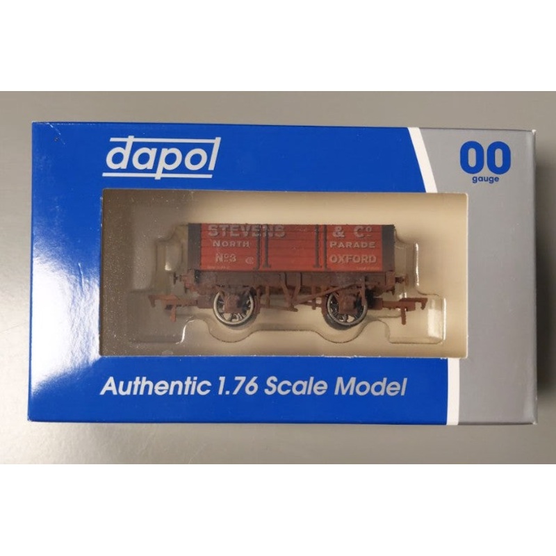Dapol 4F-052-004 OO Gauge Weathered Stevens & Co. 5 Plank 9ft W/B Hopper #3 LN/Box