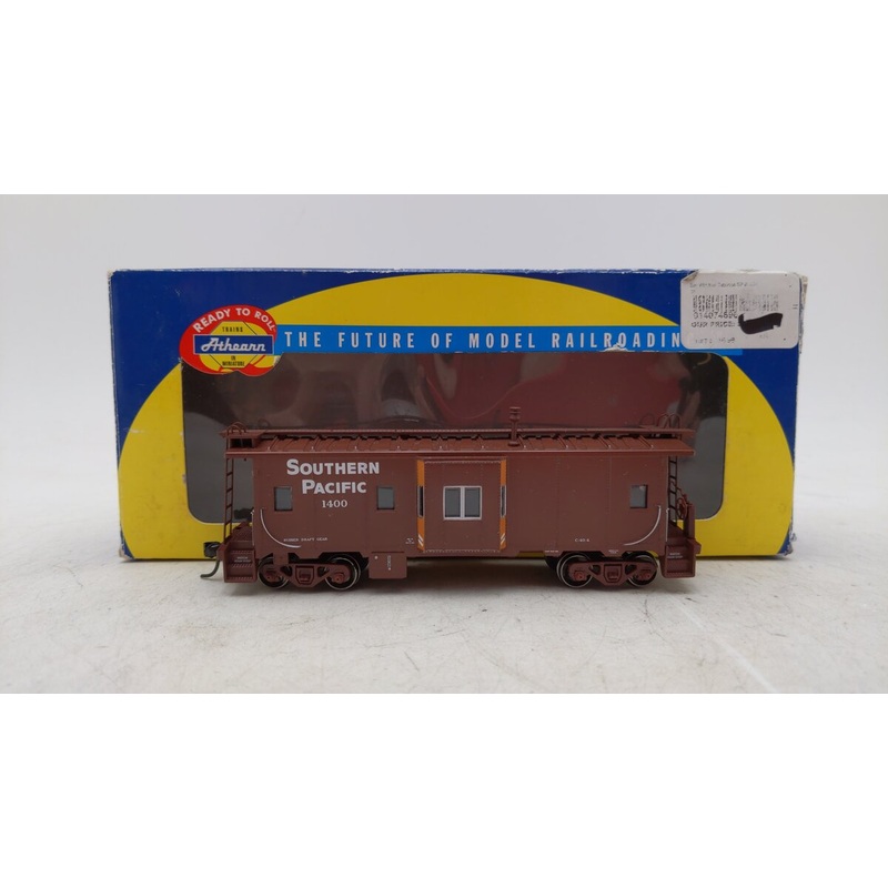 Athearn 74696 HO Scale Southern Pacific Bay Window Caboose #1400 EX/Box