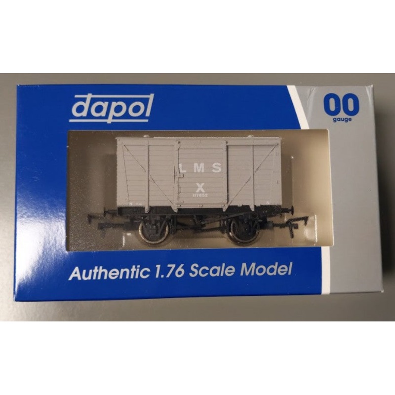 Dapol 4F-011-040 OO Gauge London Midland & Scottish VB3 Boxcar #117852 LN/Box