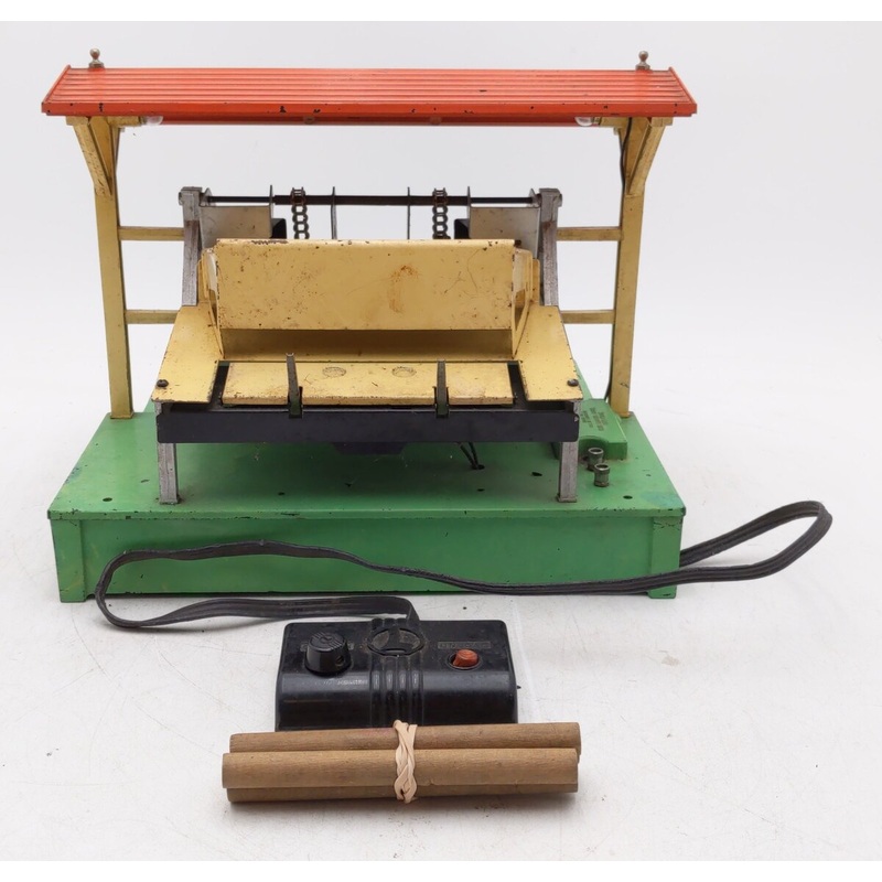 Lionel 164 Vintage O Operating Lumber Loader