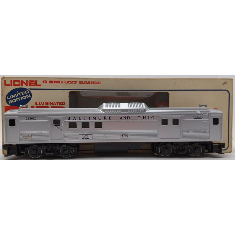 Lionel 6-8766 O Gauge Baltimore and Ohio RDC Budd Baggage Power Car EX/Box