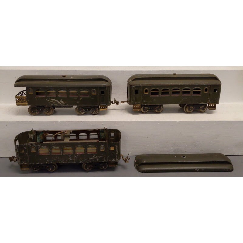 Lionel Vintage Standard Gauge Olive Green Passenger Cars: 35, 35, 36 [3]