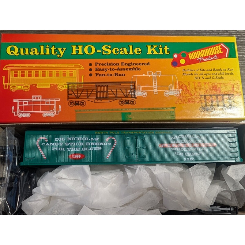 Roundhouse 7889 HO Scale Nicolas Dairy Co. Peppermint 50′ Express Reefer #1999