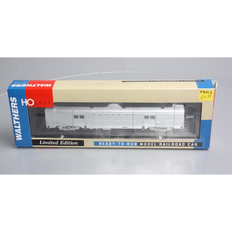 Walthers 932-9740 HO Scale Santa Fe El Capitan 73′ Budd Baggage Car EX/Box