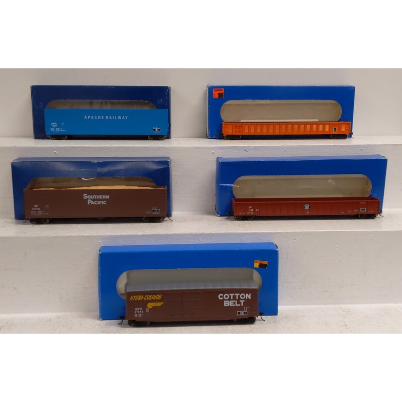 E&C Shops Assorted HO Scale Freight Cars [5] VG/Box