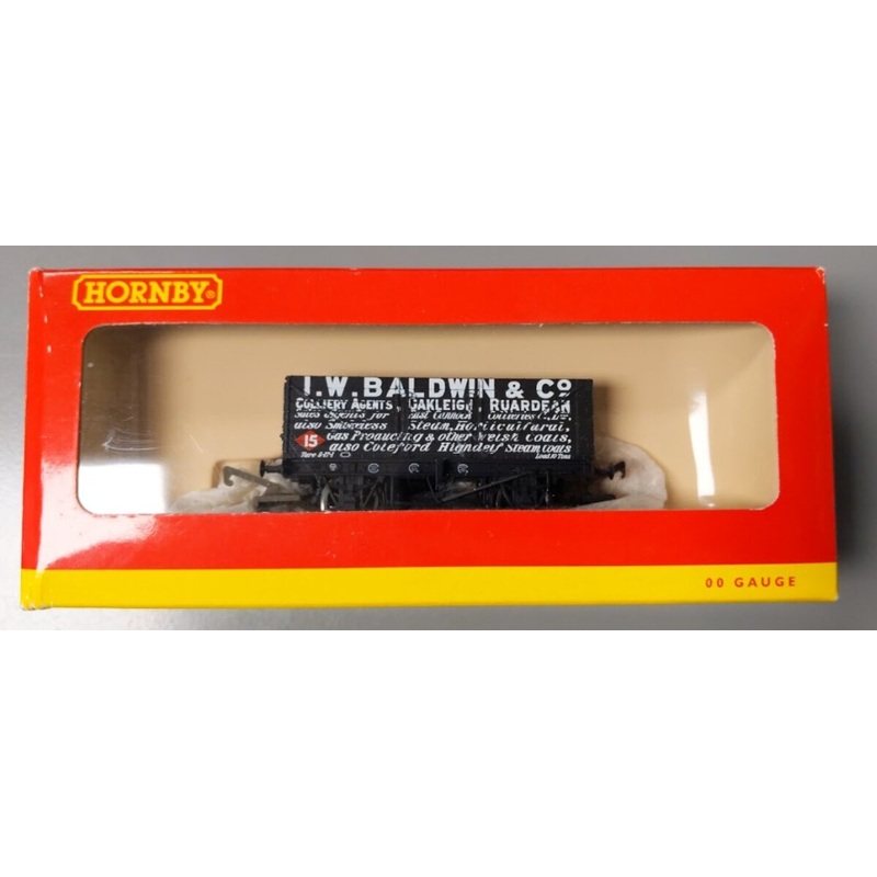 Hornby R6238 OO Gauge I.W.Baldwin & Co. 7 Plank Wagon #15 LN/Box