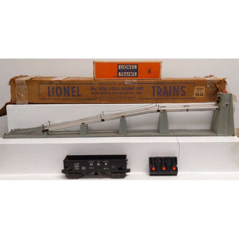 Lionel 456 Vintage O Operating Coal Ramp, Controller & 3456 Operating Hopper Car VG/Box