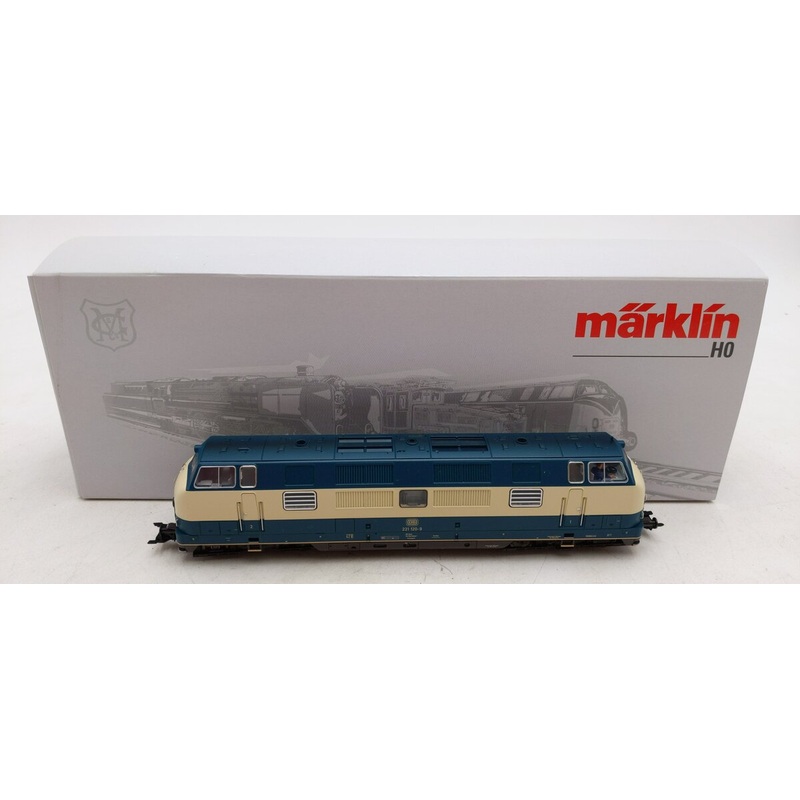 Marklin 37824 HO Scale DB Class 221 Diesel Locomotive w/DCC/Digital NIB