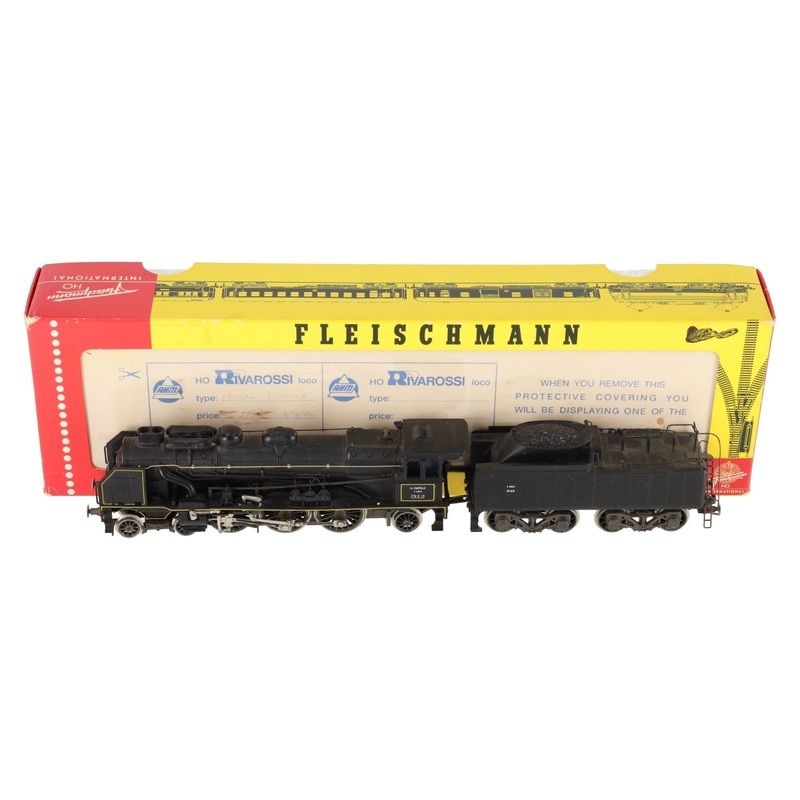 Rivarossi 1336 HO Gauge SNCF Steam Locomotive with Tender EX