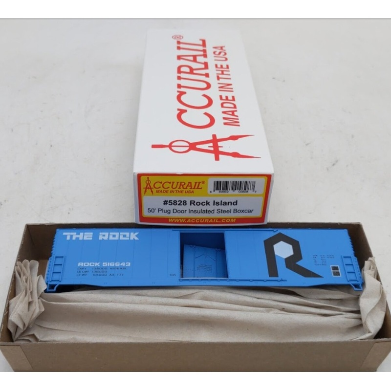 Accurail 5828 HO Rock Island 50′ Welded-Side Plug Door Steel Boxcar Kit