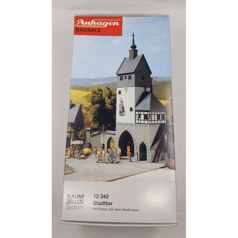 Auhagen 12342 HO/TT Scale City Gate Plastic Model Building Kit
