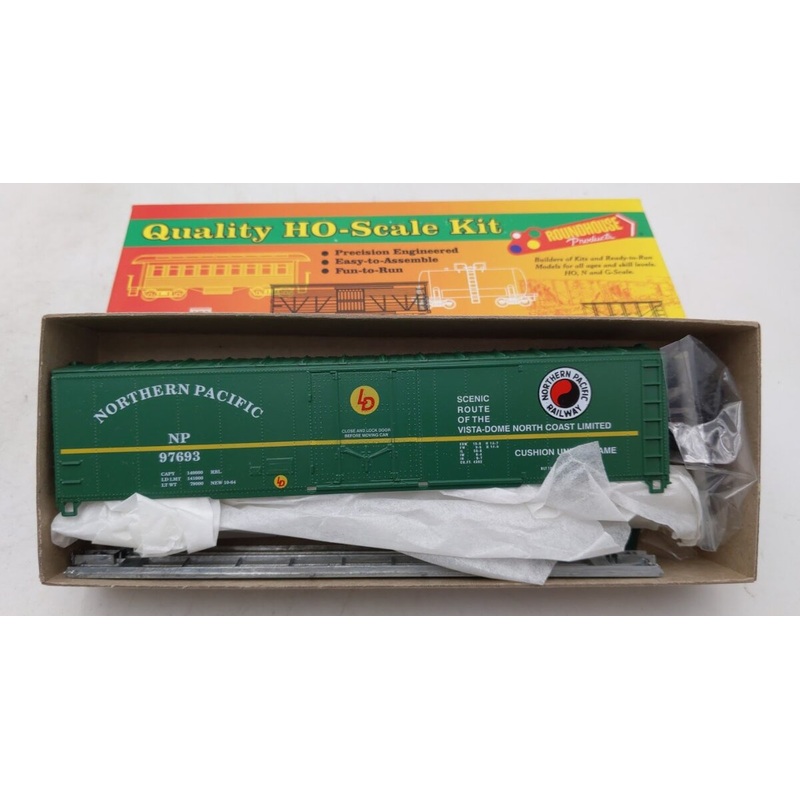 Roundhouse 12507 HO Scale 50′ Plug Door Box Car Northern Pacific Kit