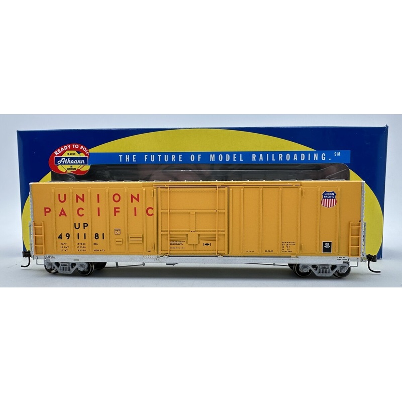 Athearn 88911 HO Scale Union Pacific 50′ PC&F Rib Side Boxcar #491181 NIB