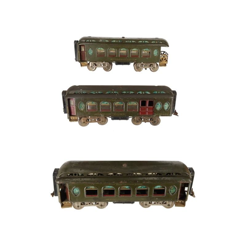 Lionel Vintage Standard Gauge Passenger Cars: 18,19, 190 [3]