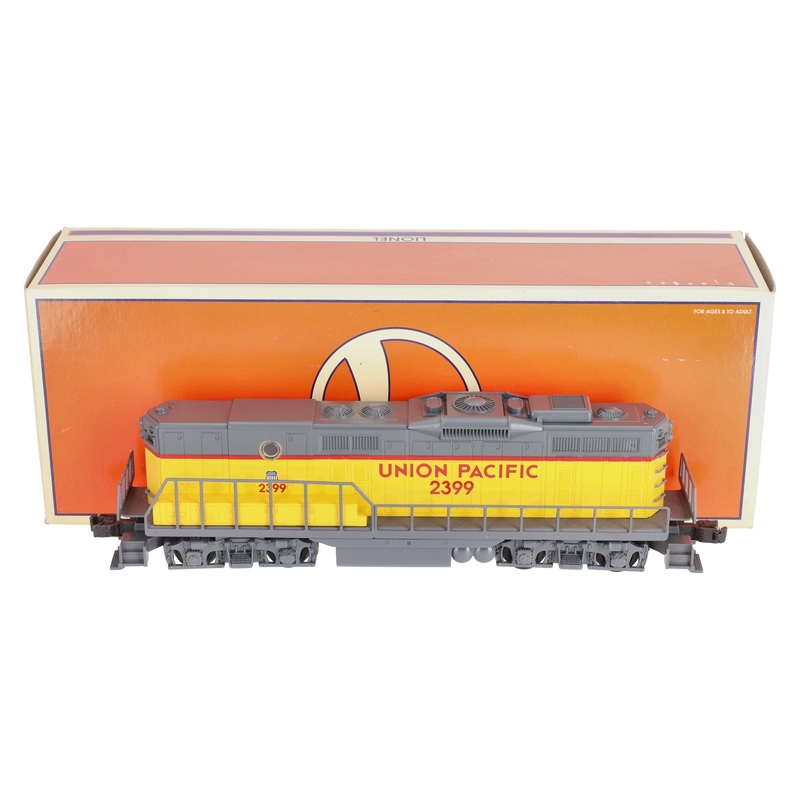 Lionel 6-18877 O Union Pacific GP-9 Non-Powered B-Unit Diesel Locomotive #2399 EX/Box
