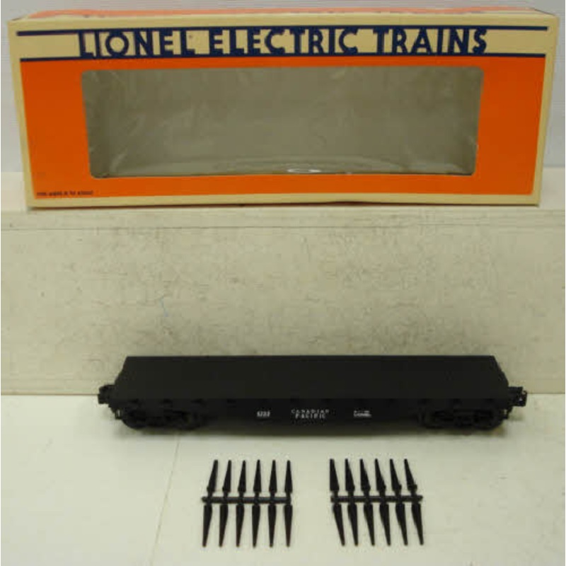 Lionel 6-6233 O Gauge Canadian Pacific Flatcar with Stakes LN/Box