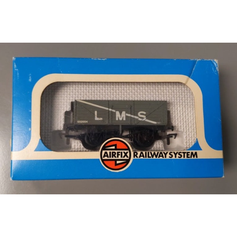 Airfix Products 54379 OO Gauge London Midland & Scottish 7 Plank Wagon #602604 EX/Box