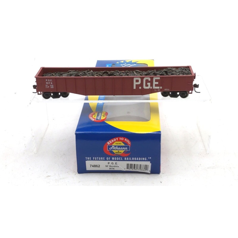 Athearn 74862 HO Scale Pacific Great Eastern 50′ Gondola w/Scrap Load #9174 NIB