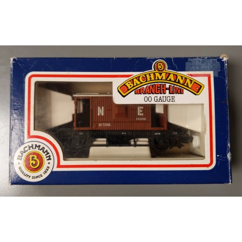 Bachmann 33-351 OO Gauge  North Eastern 16′ 20 Ton Brake Van #182908 EX/Box