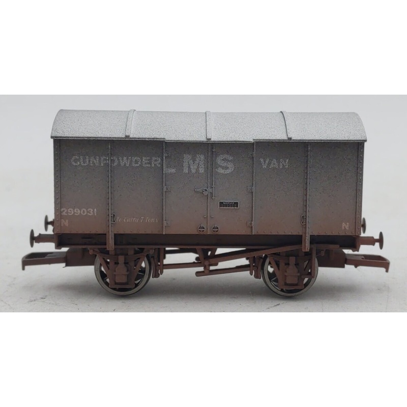 Dapol 4F-013-006 OO Weathered 4-Wheel Gunpowder Van #299031 EX