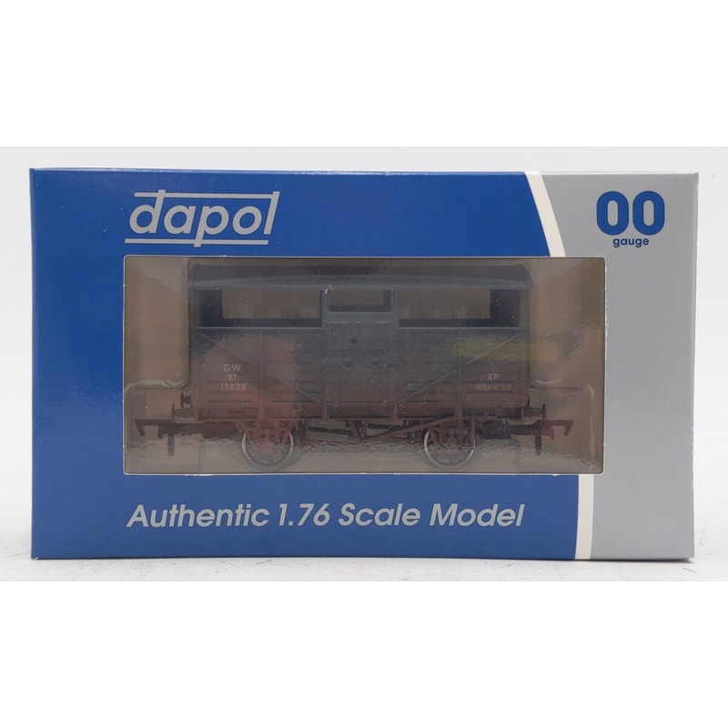 Dapol 4F-020-014 OO Gauge Weathered GWR Cattle Wagon #13828 LN/Box