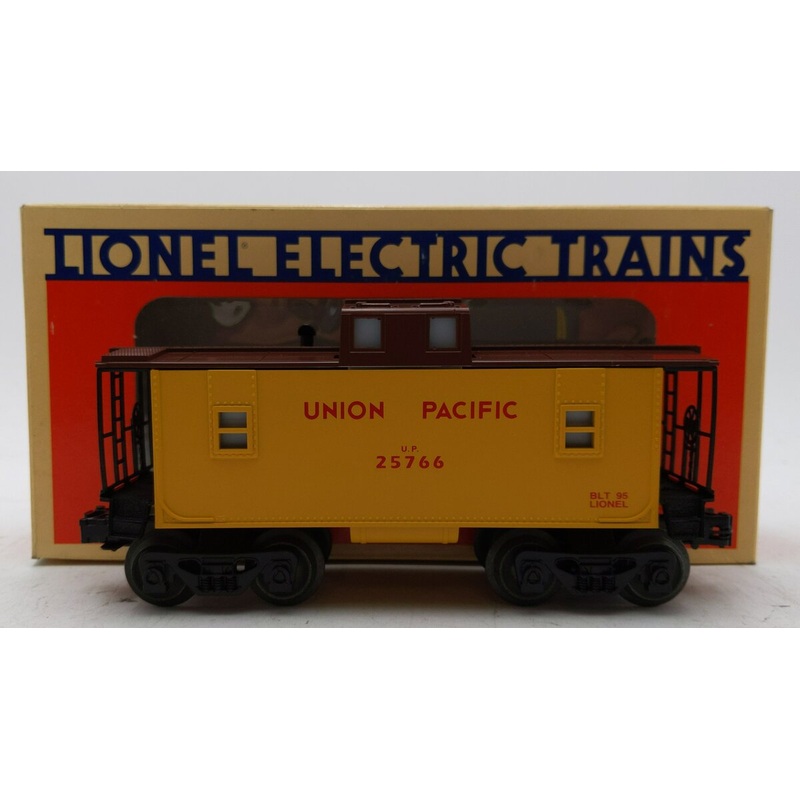 Lionel 6-16561 O Gauge Union Pacific Lighted Center Cupola Caboose (Yellow) LN/Box