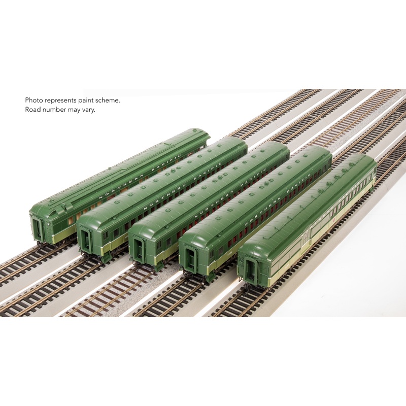 Broadway Limited 9102 HO CN Loewy Two-Tone Heavyweight Passenger Car (Set of 5)