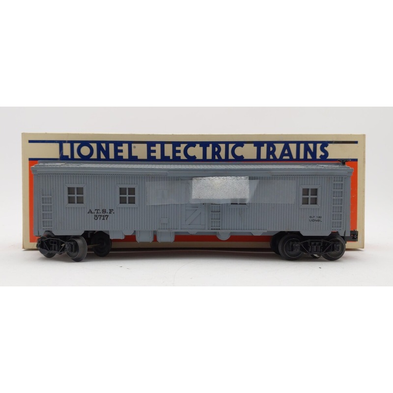Lionel 6-5717 O Gauge Santa Fe Illuminated Bunk Car EX/Box