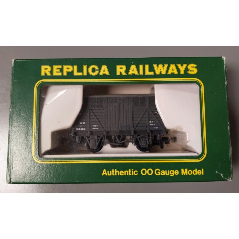Replica Railways 13601 OO Gauge Great Western Railway 12 Ton Fruit Van #134287 LN/Box