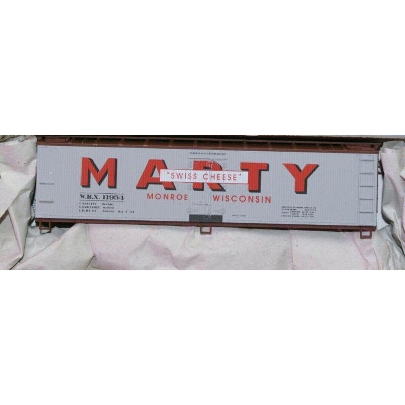 Accurail 1561 HO Scale Marty Monroe Wisconsin 40′ Wood Reefer Kit