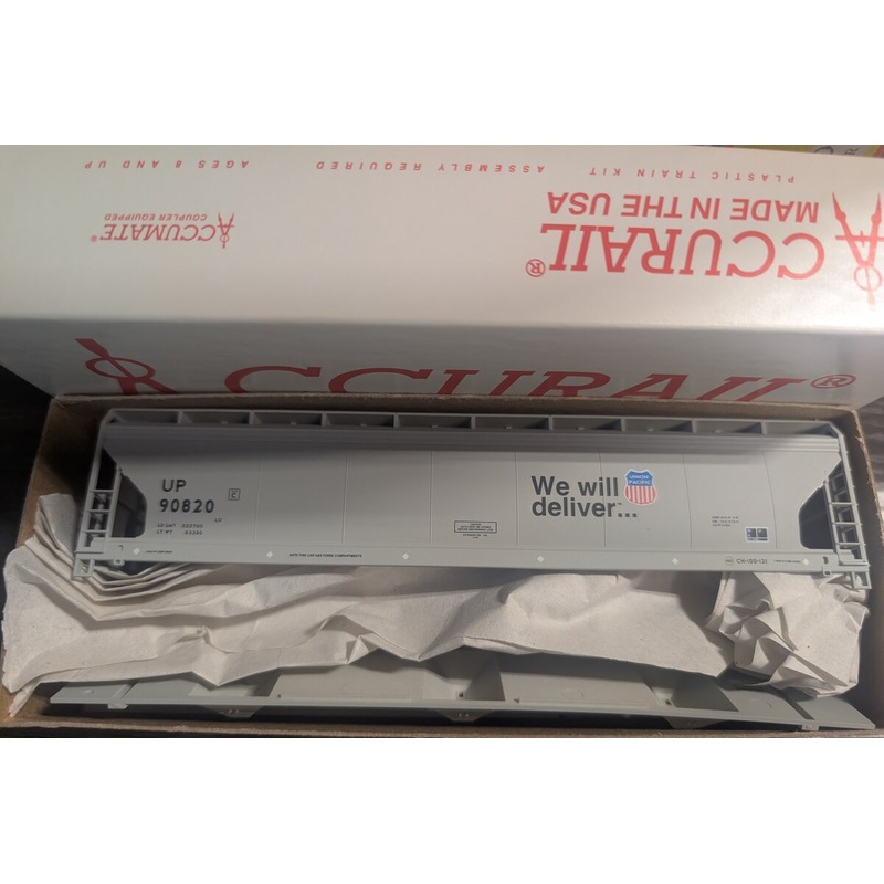 Accurail 42005 HO Union Pacific ACF 3-Bay Covered Hopper #90820 Kit