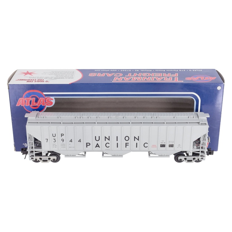 Atlas 2001618-1 O Gauge Union Pacific 4750 Cu. Ft. 3-Bay Covered Hopper #73944 NIB